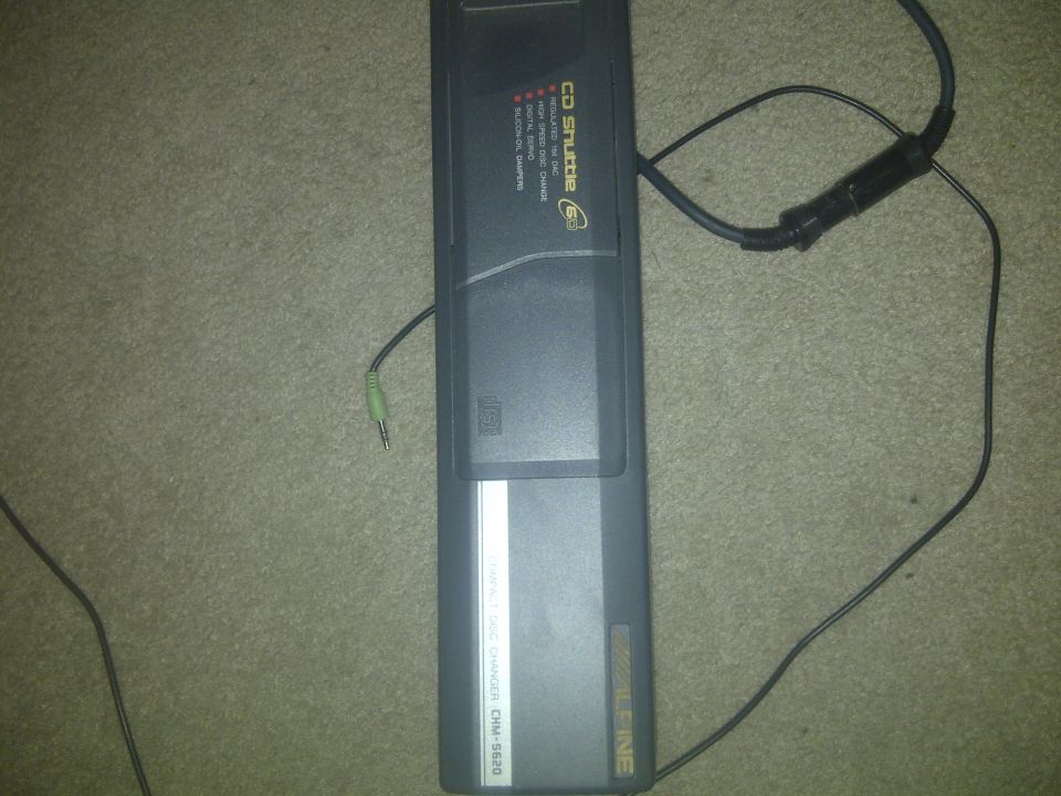 Alpine CD shuttle with cables