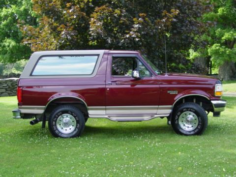 1996 Ford Bronco photo