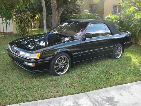 1992 Infiniti M30 “Vert”