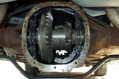 1998 Ford Crown Victoria - The track-lock and gears, finally installed.