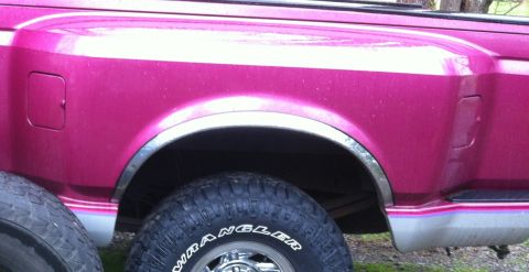 1992 Ford F-150 - Chrome wheel well trim. Still looking for a set of them...