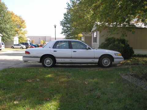1992 Mercury Grand Marquis photo