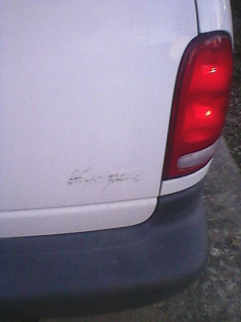 1997 Plymouth Voyager photo