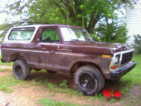 1979 Ford Bronco - This 1978 Ford Bronco is shown from the front three-quarter view, parked outdoors.