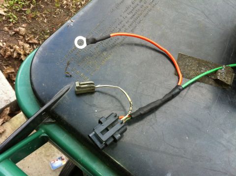 1992 Ford F-150 - The regulator and stator plug came out of the Taurus the alternator is from.