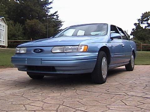 1995 Ford Taurus - left front