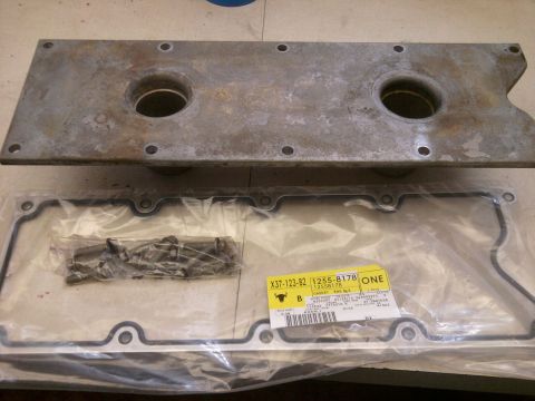 2005 Honda CR125R - Engine valve cover and gasket set with visible part numbers X37-123-82 and 1255-8178.