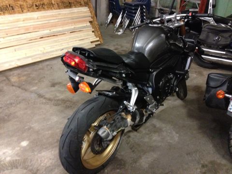 2008 Yamaha FZR1000 photo