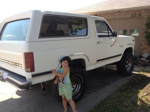 1984 Ford Bronco photo