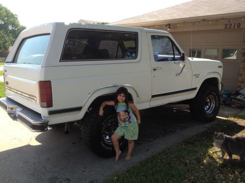 1984 Ford Bronco photo