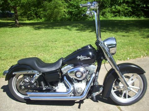 2009 Harley-Davidson Super Glide photo