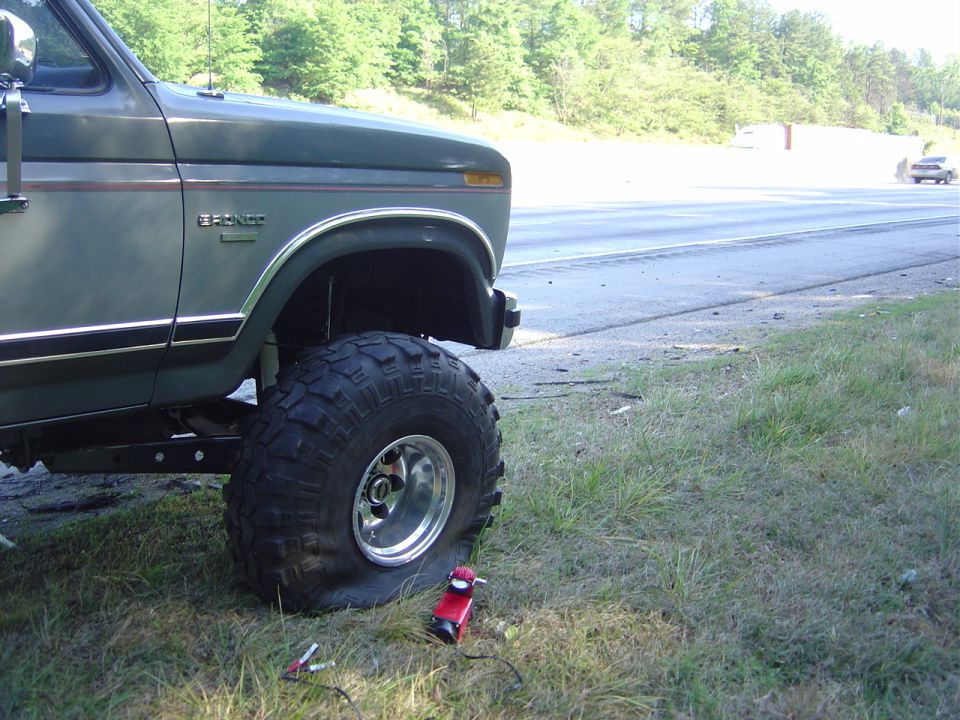 Flat on side of 285 4/13/12 Bad valve stem.