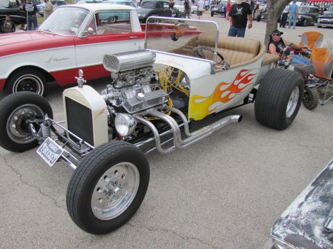 2006 BMW 5 Series - Custom 1923 Ford Model T hot rod features a large V8 engine and flame graphics.