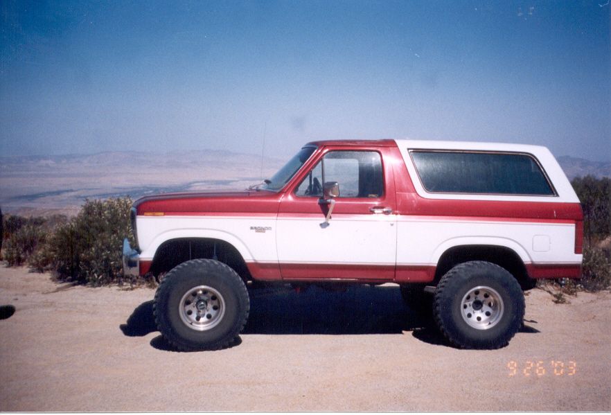 1986 Ford Bronco “BigPig”