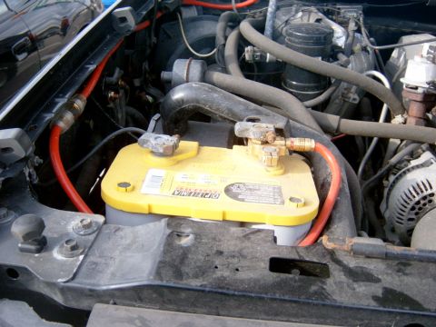 1995 Ford Bronco - 4awg from the front to the back, to be upgraded eventually. Gotta have an Optima, maybe 2 if i have the chance