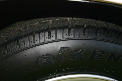 1997 Volvo 850 - Close-up view of a Riken tire tread and sidewall markings.