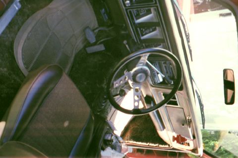 1979 Ford Bronco - good condition interior. Note the custom shag carpet. It'll get replaced with the original stuff.