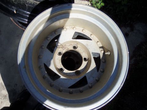 1968 Ford Bronco - This is a single aluminum alloy wheel, not a complete vehicle.