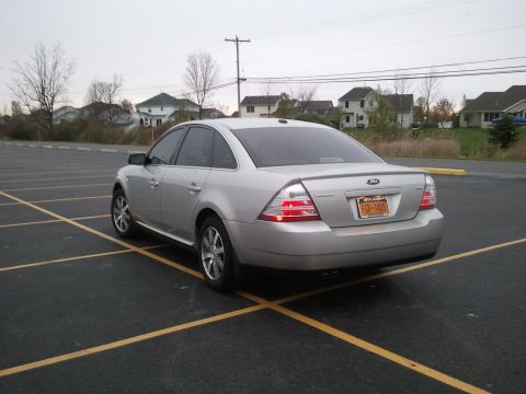 2008 Ford Taurus photo