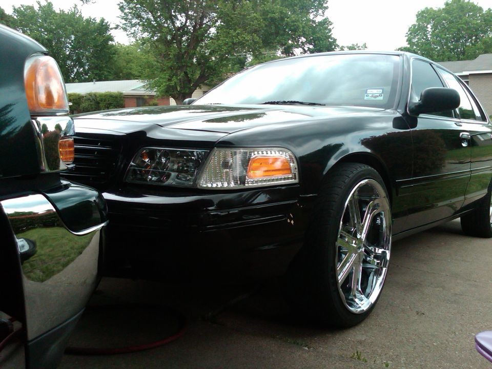 2003 Ford Crown Victoria “MAXIMUS”