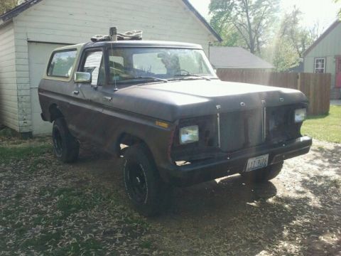 1979 Ford Bronco - This Ford Bronco appears to be a 1978 model, not a 1979 as claimed.