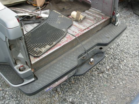 1983 Ford Bronco - '88 F150 PAP body swapped? [url=http://www.supermotors.net/registry/media/918320] http://www.supermotors.net/getfile/918320/thumbnail/88fsv…