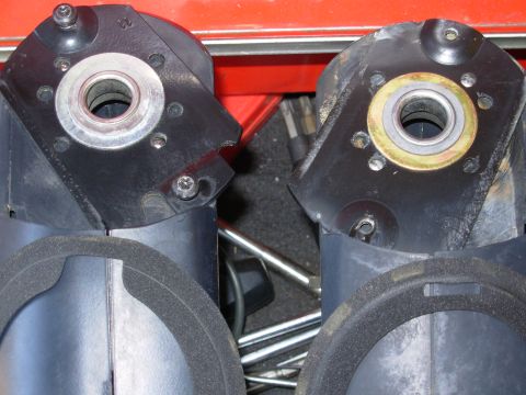 1983 Ford Bronco - Pivot plate & motor gasket differences; the later design (~'94-96) is on the L. There was also a change to the mirrors' shiny front panel i…