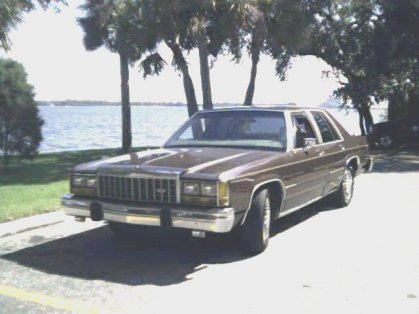 1987 Ford LTD Crown Victoria