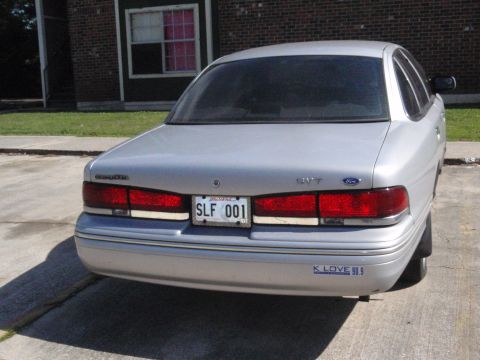 1997 Ford Crown Victoria photo