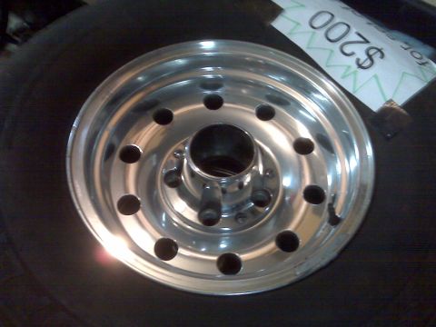 1995 Ford Bronco - Aluminum wheel for sale, priced at $200. It has a 5x5.5 bolt pattern.