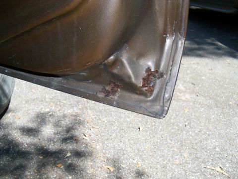 1979 Ford Bronco - Rust on bottom of passenger door