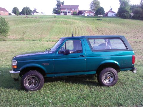 1996 Ford Bronco photo