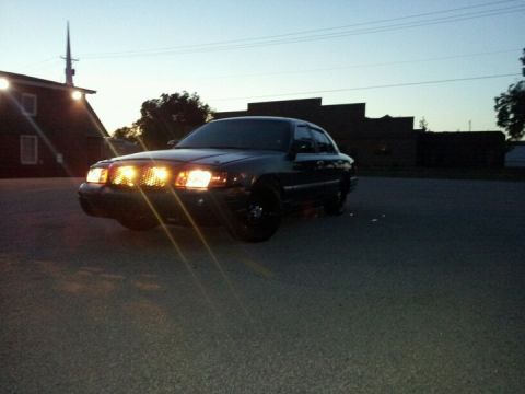 1994 Mercury Grand Marquis - likin the new fog lights in the grill. gives it more of a cop look during the day