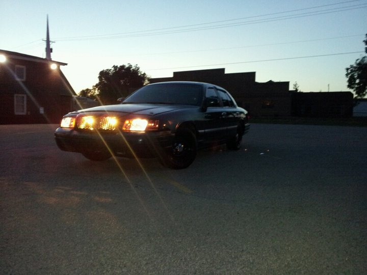 likin the new fog lights in the grill. gives it more of a cop look during the day