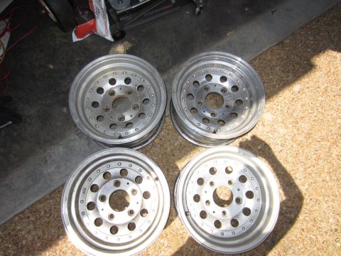 1992 Ford Bronco - Set of four aluminum alloy wheels, suitable for parts or restoration.