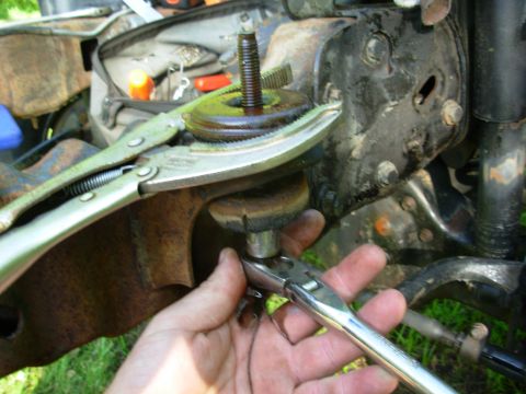 1983 Ford Bronco - When the section of rusted threads cleared the washer's threads, much of the oil dumped out, so be prepared for it. Add more to rinse the t…
