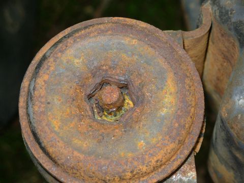 1983 Ford Bronco - Due to battery acid, the passenger side is invariably worse than the driver's. This bolt sheared as the nut was removed, but I still want t…