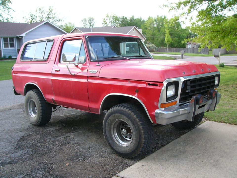 1979 Ford Bronco “Big Red”