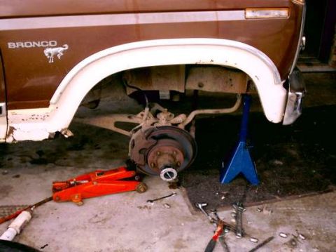 1980 Ford Bronco - Right side disassembled.
