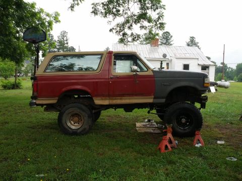 1987 Ford Bronco photo