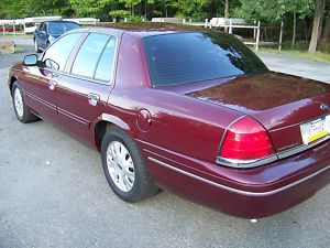 2004 Ford Crown Victoria