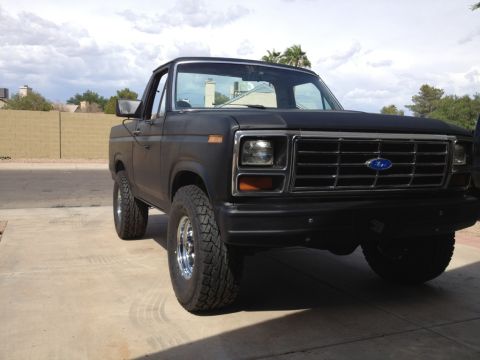 1982 Ford Bronco photo