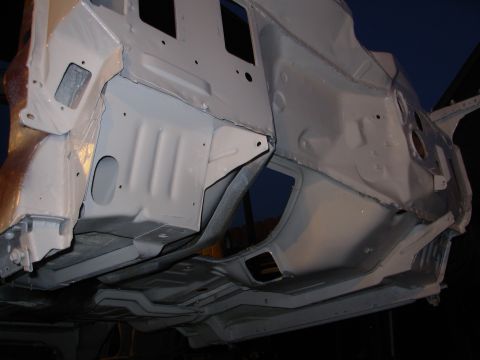 1983 Ford Bronco - That's 1qt of Rustoleum oil-based gloss white applied with a Wagner fence-stain HVLP gun by a rank amateur.
