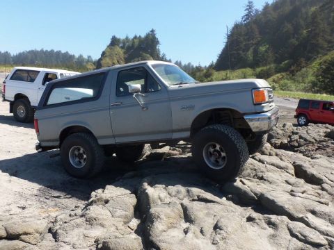 1988 Ford Bronco photo
