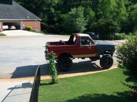 1987 Ford Bronco photo