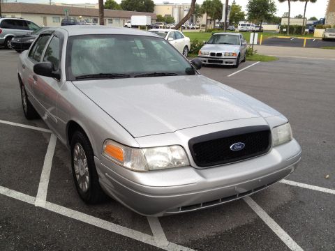 2005 Ford Crown Victoria photo