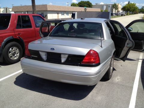 2005 Ford Crown Victoria photo