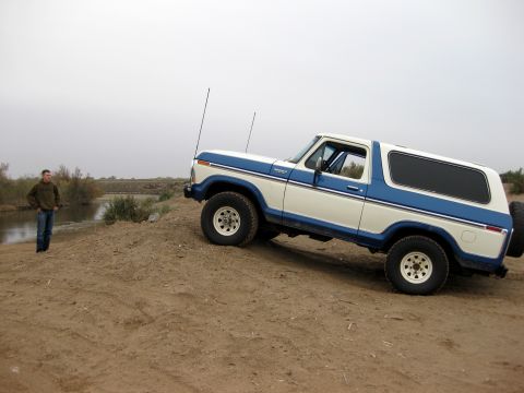 1979 Ford Bronco - playing at the river
