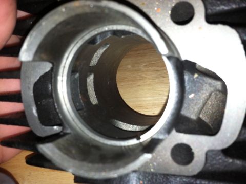 1981 Garelli Rally Sport - Close-up view of a cylinder bore, showing the internal structure and transfer ports.
