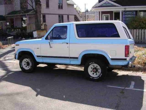 1983 Ford Bronco photo